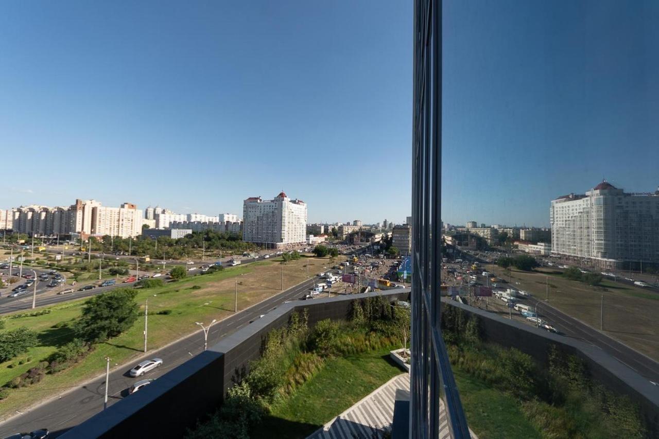 Stylish Panoramic Apartments. Smartplaza. Metro Minskaya Kiev Eksteriør bilde