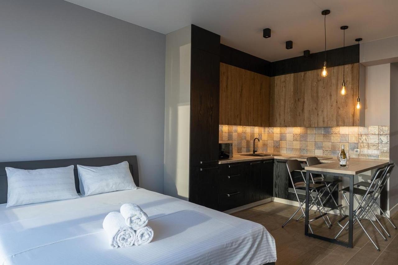 Stylish Panoramic Apartments. Smartplaza. Metro Minskaya Kiev Eksteriør bilde